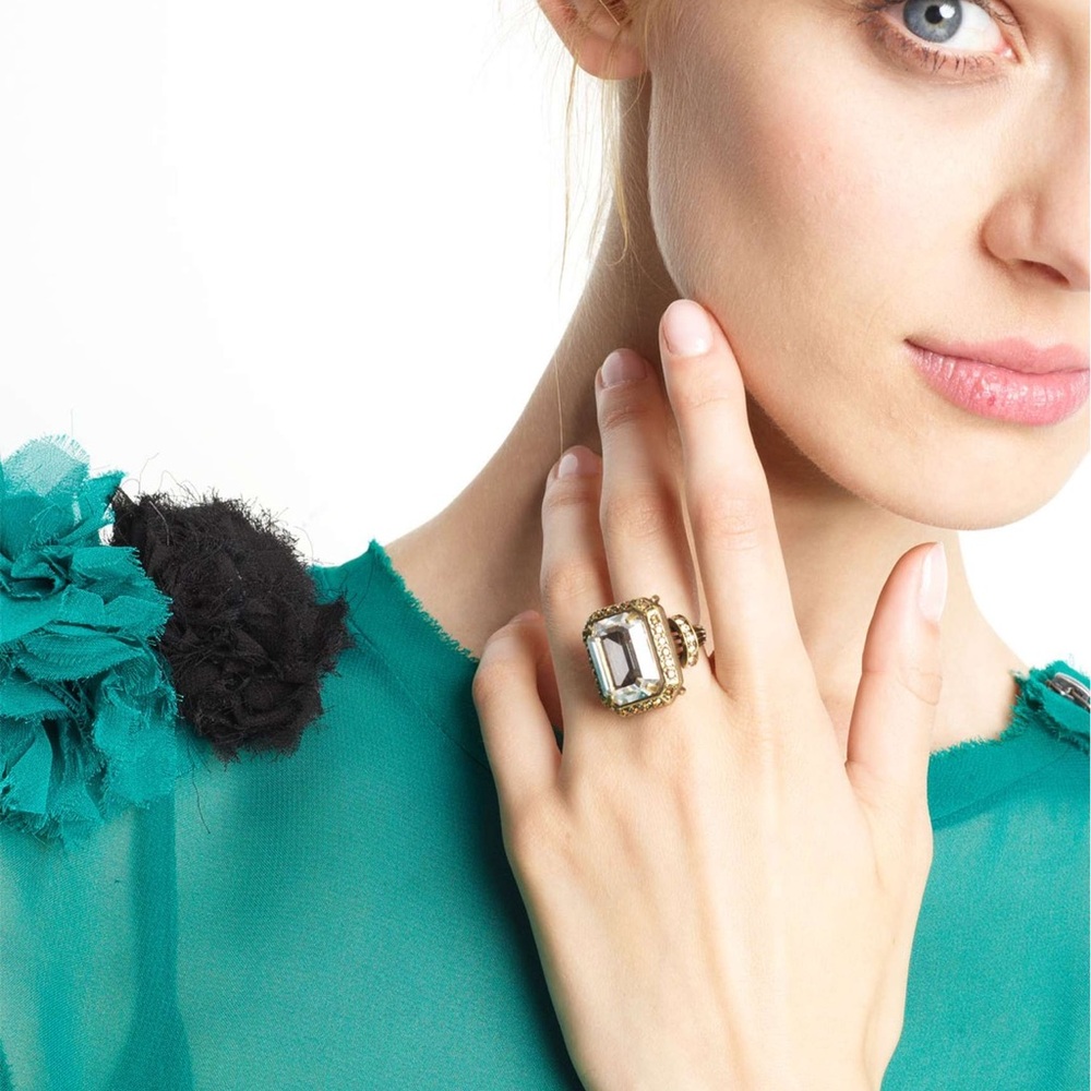 Lanvin Paris Elegant Silver Ring with Clear Gemstone. Never worn. Original owner